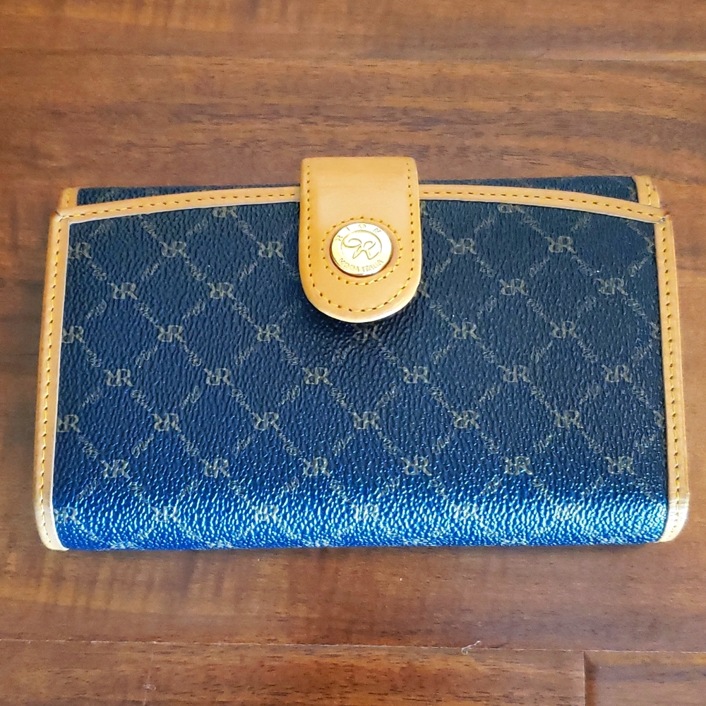Rioni Moda Italia - Rioni Multi-fold Button Wallet *see collection in closet*